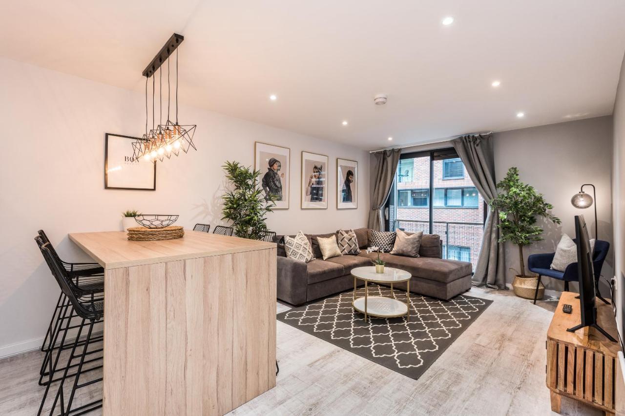 Host & - Baltic Balcony Apartment